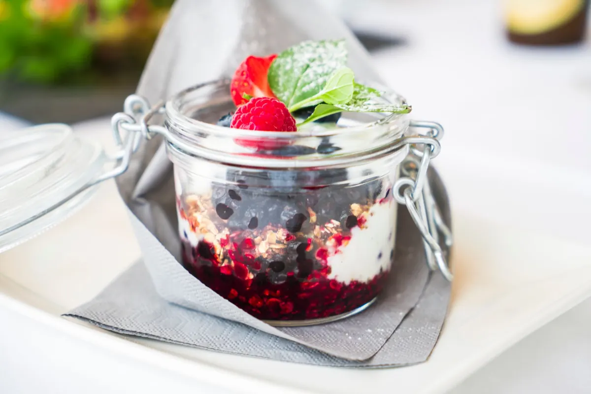 From Foraged Berries to Simple Jam: A No-Pectin Recipe